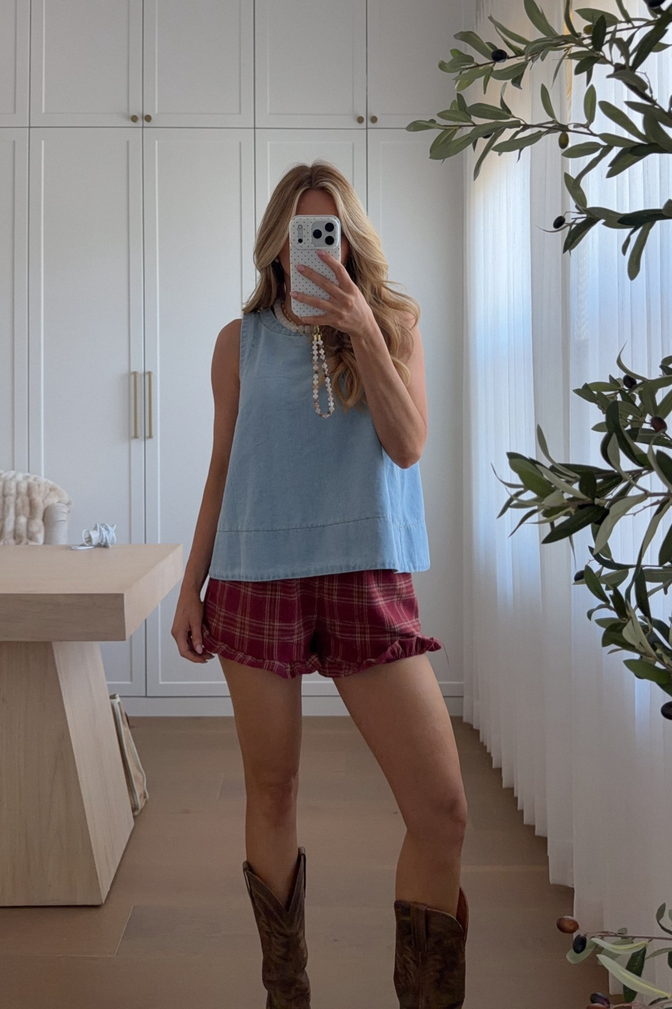 amazon finds! top: small // shorts: xs