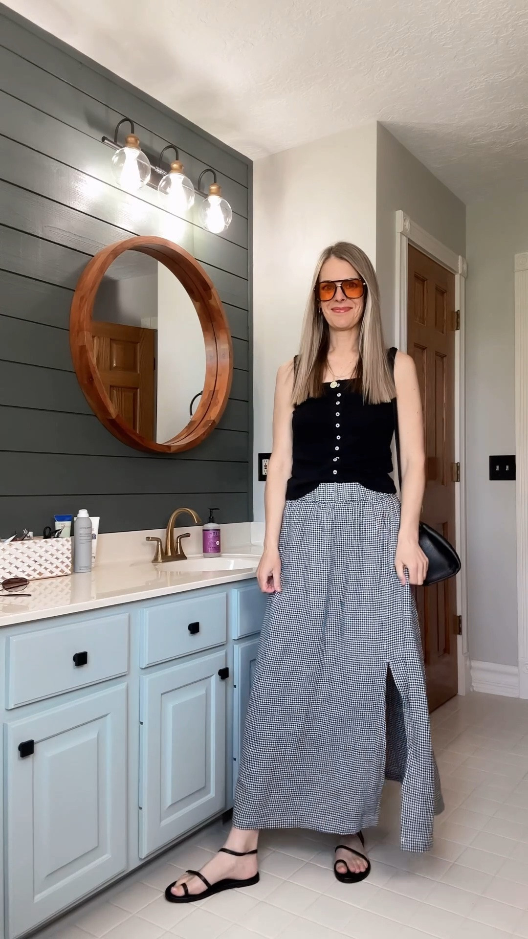 Date night, but still keeping it easy 🤍
A black button tank + flowy gingham skirt + oversized sunnies = simple, comfortable, and just dressed up enough for dinner without trying too hard. These are the outfits I feel the most like myself in. 🖤

#LTKfoodie #LTKgrwm #LTKdayinmylife