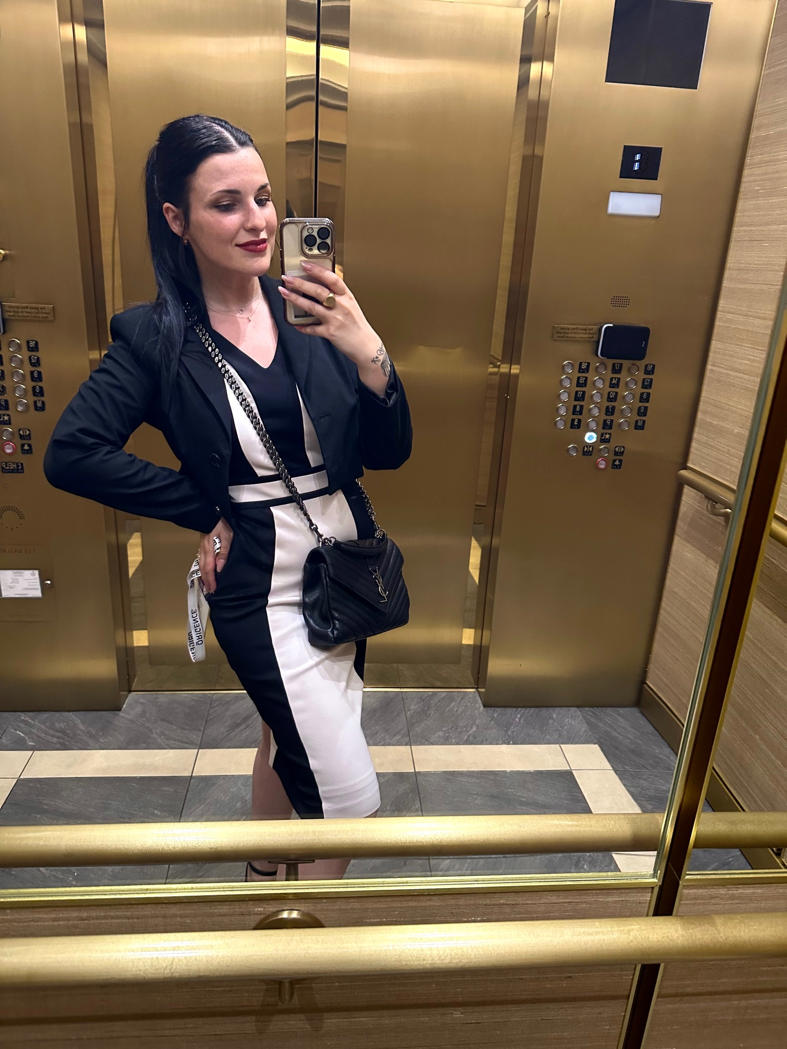 My choice of an evening work event outfit for a conference. Corporate, but stylish. 😉



#LTKTravel #LTKStyleTip #LTKWorkwear