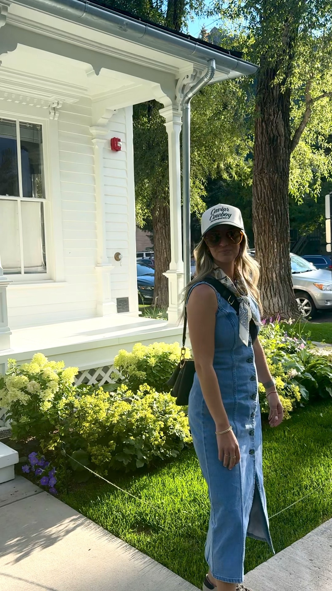 Aspen attire is my favorite 💛 Obsessed with this denim dress

#denimdress #truckerhat #falloutfitinspo #falldress #abercrombie 

#LTKVideo #LTKStyleTip #LTKSeasonal