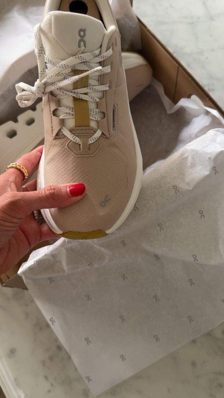 So excited for me new waterproof walking shoes!

#LTKootd #LTKgrwm #LTKSeasonal