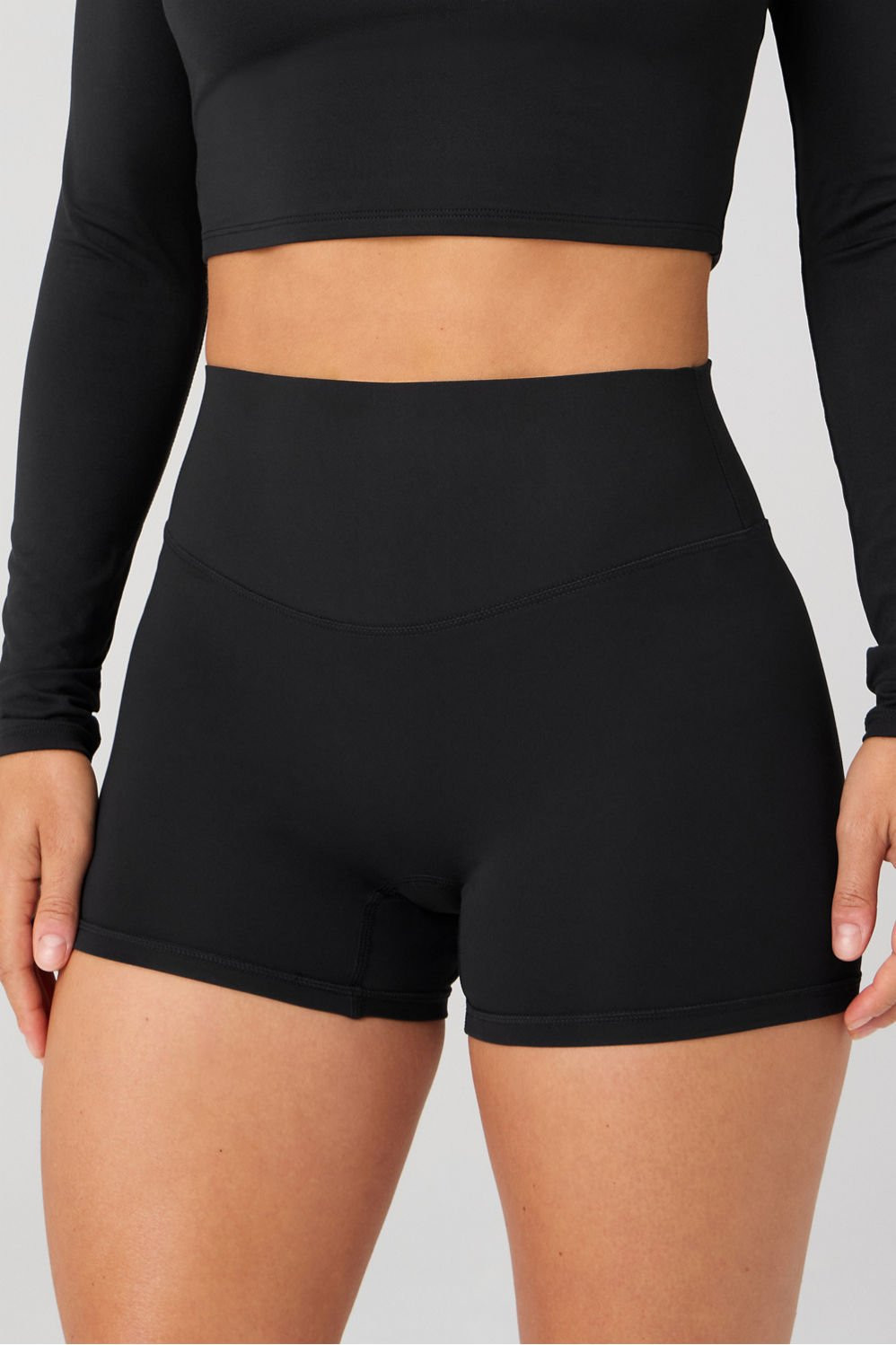 The No-Seam PureLuxe TLC Short 4" | Fabletics