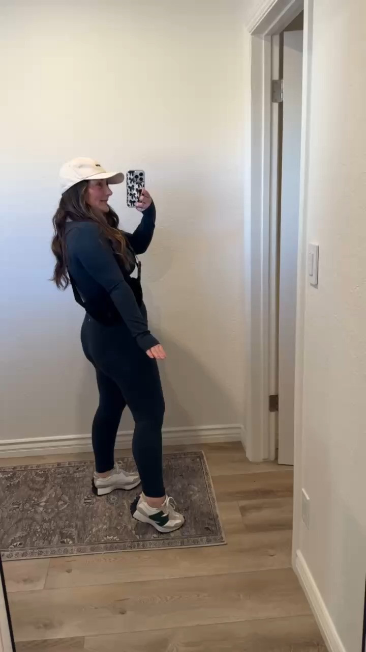 Petite friendly activewear! 
Size small in top and bottoms 25 inch inseam
I’m 5’0” 145 lbs

Amazon finds, petite workout clothes, best leggings, petite leggings 

 #LTKActive #LTKPetite #LTKFitness