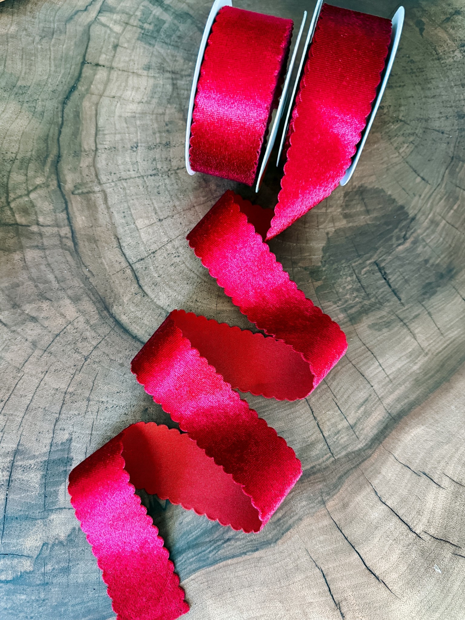 #christmas #christmasdecor #christmasribbon #christmastree #christmastreeribbon

#LTKSeasonal #LTKOver40 #LTKHome