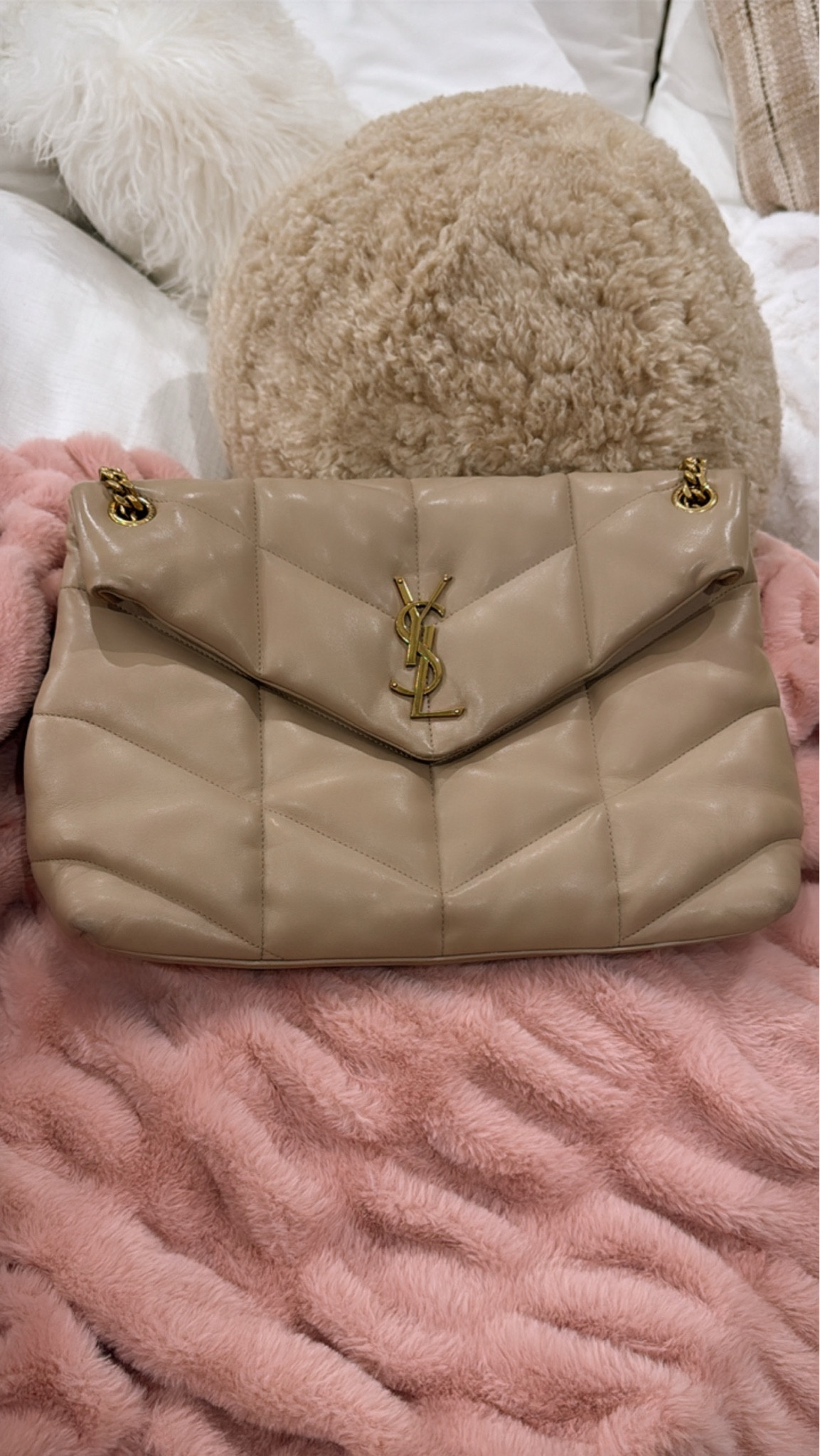 One of my favorite purses! This is YSL bag with everything! I get it on a compliment on it!! 

Designer bag, gift idea

#LTKCyberWeek #LTKGiftGuide #LTKHoliday