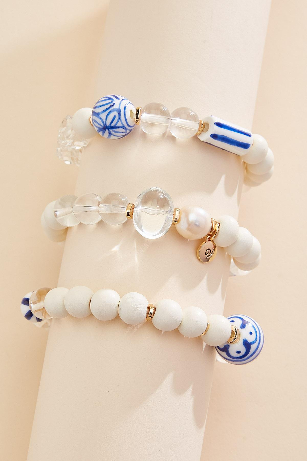 wood beaded stretch bracelet set | Versona