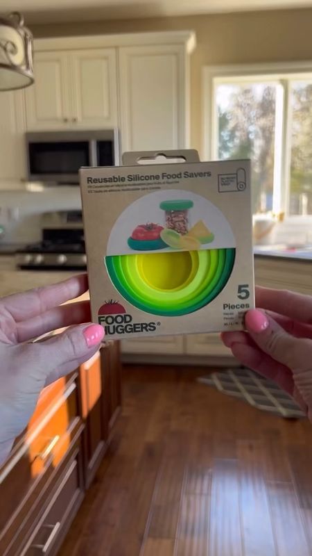These silicone food “huggers” are a great way to reduce single-use plastic in your kitchen. This pack has 5 sizes to fit a variety of fruits and vegetables. 🥗 🥑🍎
Would make a fun house warming gift!

#LTKVideo #LTKGiftGuide #LTKHome