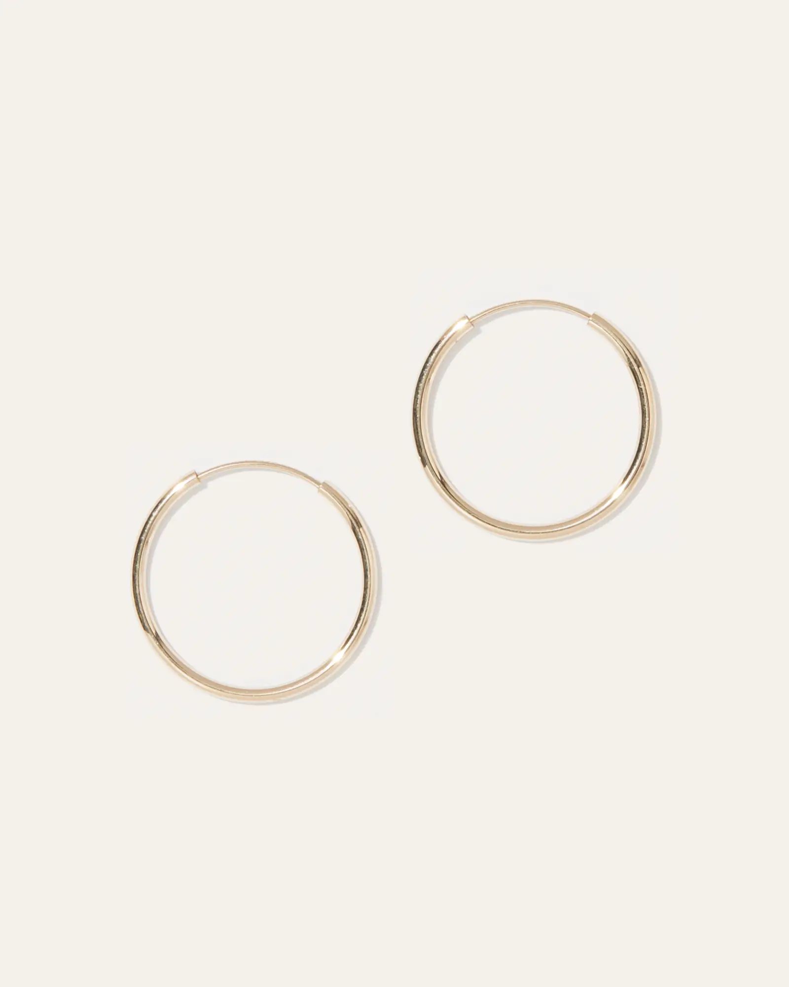 14k Gold Everyday 18mm Hoops | Quince | Quince
