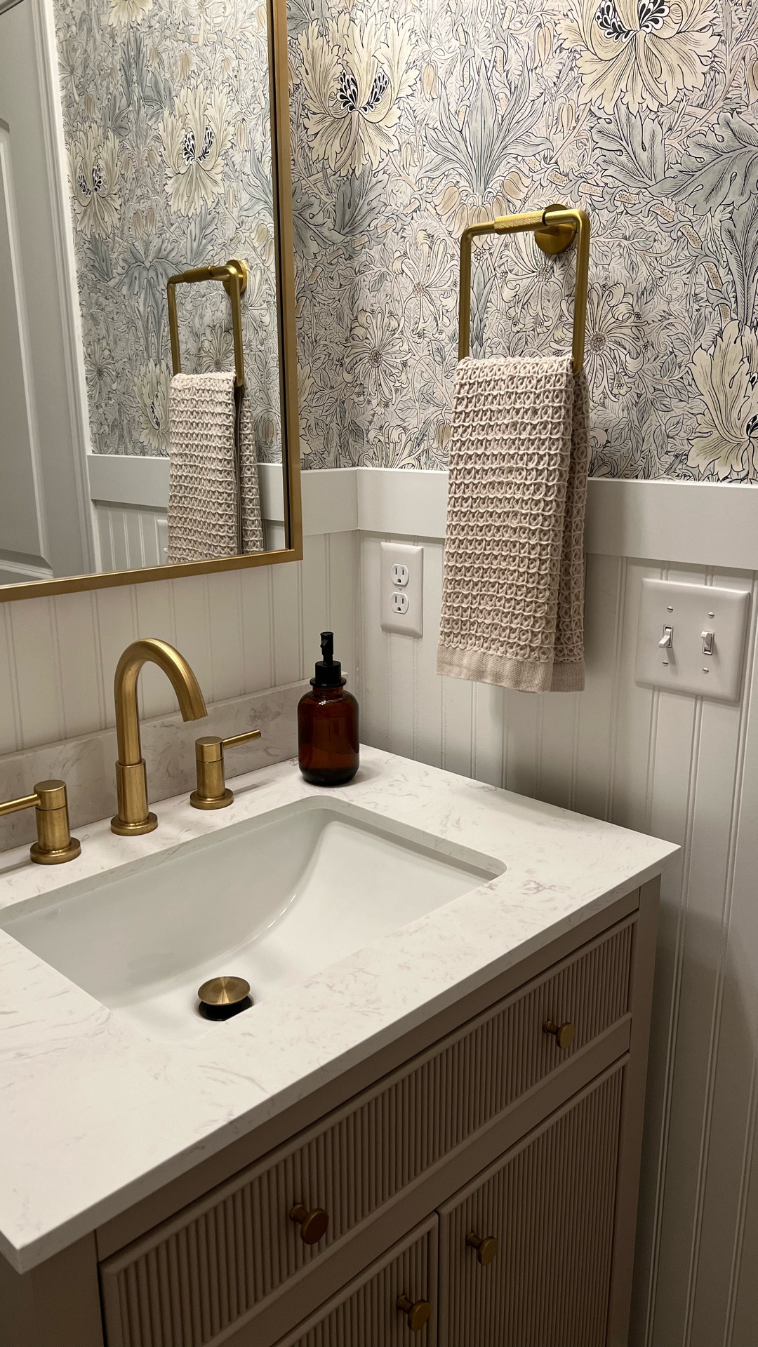 Powder room makeover!!
This was such a fun project to complete. Linked all the pieces we used below but the real stunners are the Vanity from Lowe’s and the wallpaper from McGee & Co.

#LTKHome