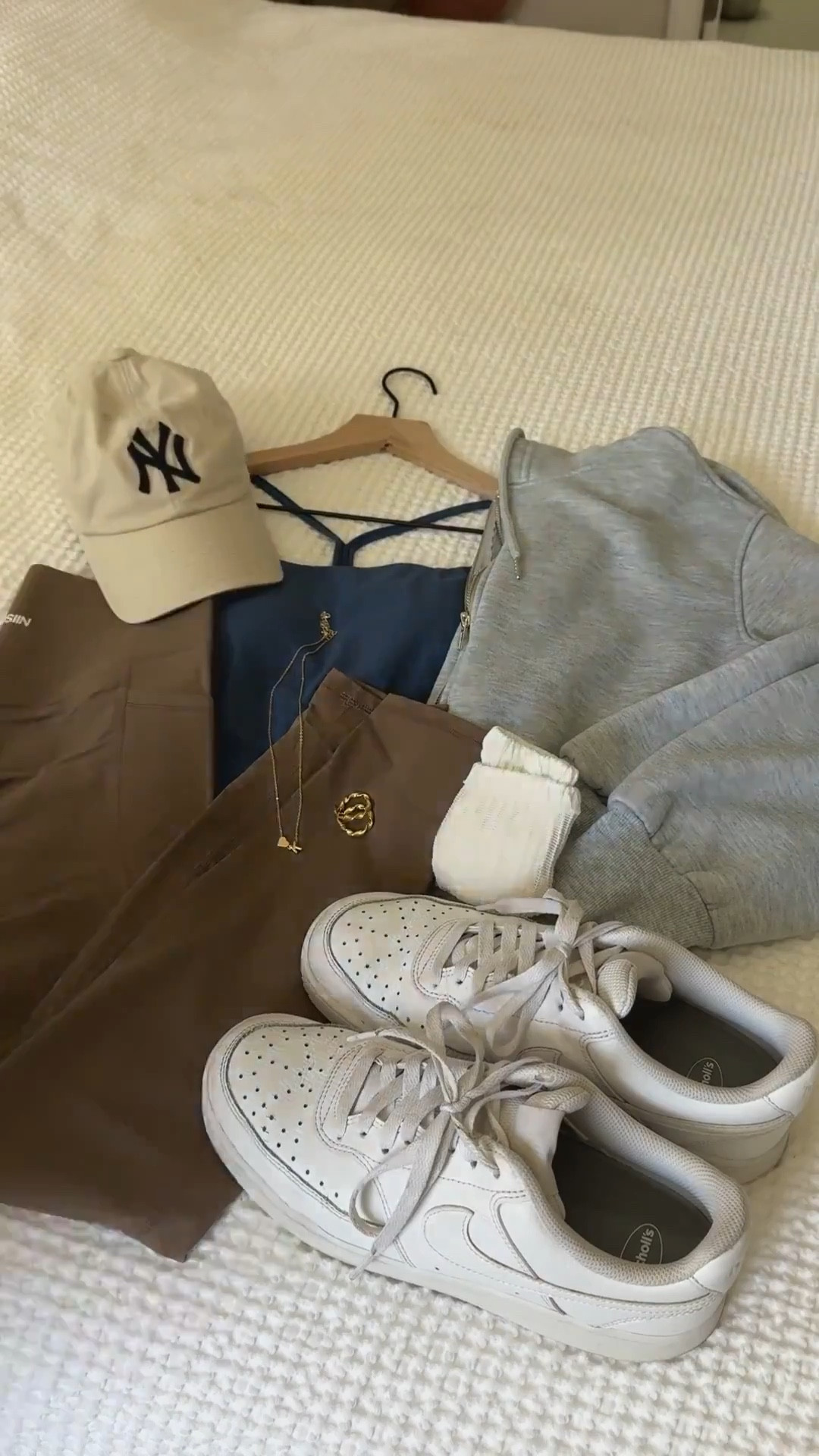 Cozy girl on the go ✨🧢
This fit is giving morning coffee run ➜ gym sesh ➜ errands ➜ lounging on the couch all in one. Neutral vibes, comfy layers, and leggings with pockets!!! My kind of everyday uniform 🤍☕️ Everything’s linked so you can easily add it all to your gift list this year ✨🎁

#AthleisureOOTD #ComfyCute #EverydayStyle #ErrandFit #GymToStreet #NeutralAesthetic #OutfitInspo #CozyVibes #VersatileStyle

#LTKActive #LTKGiftGuide #LTKHoliday