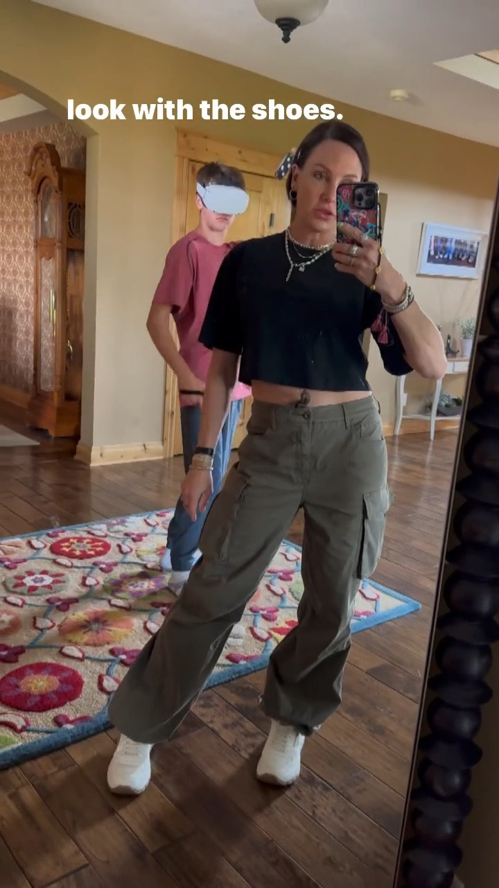 Concert outfit! Loving these green cargo pants and black cropped t-shirt. Paired with Prada sneakers. 

#LTKVideo #LTKOver40 #LTKStyleTip