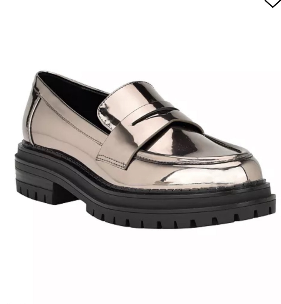 Trendy loafer on sale!!! #loafer


#LTKshoecrush #LTKsalealert #LTKHolidaySale