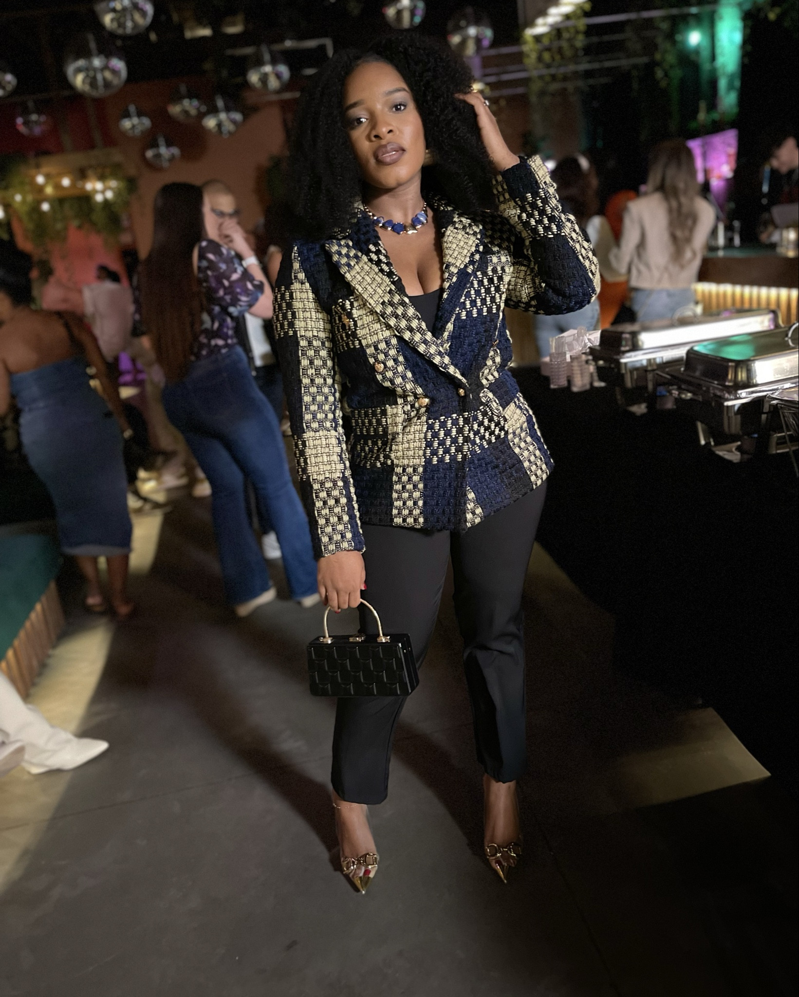This blazer is a must have. It’s giving a chic & boss lady vibe👌🏾.

#LTKbeauty
