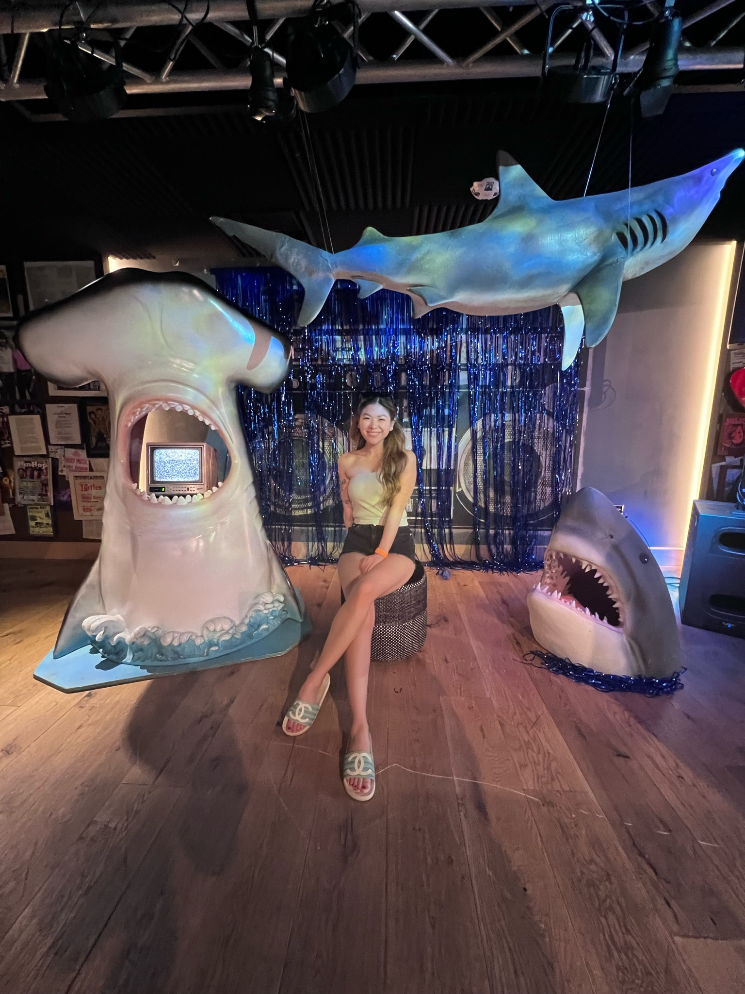 🦈 Anderson .Paak Summer Pool Party AFTER PARTY 🎉  What I’m wearing — Free People tube top, BDG shorts, Chanel slides 🥰

#LTKParties #LTKBeauty #LTKStyleTip