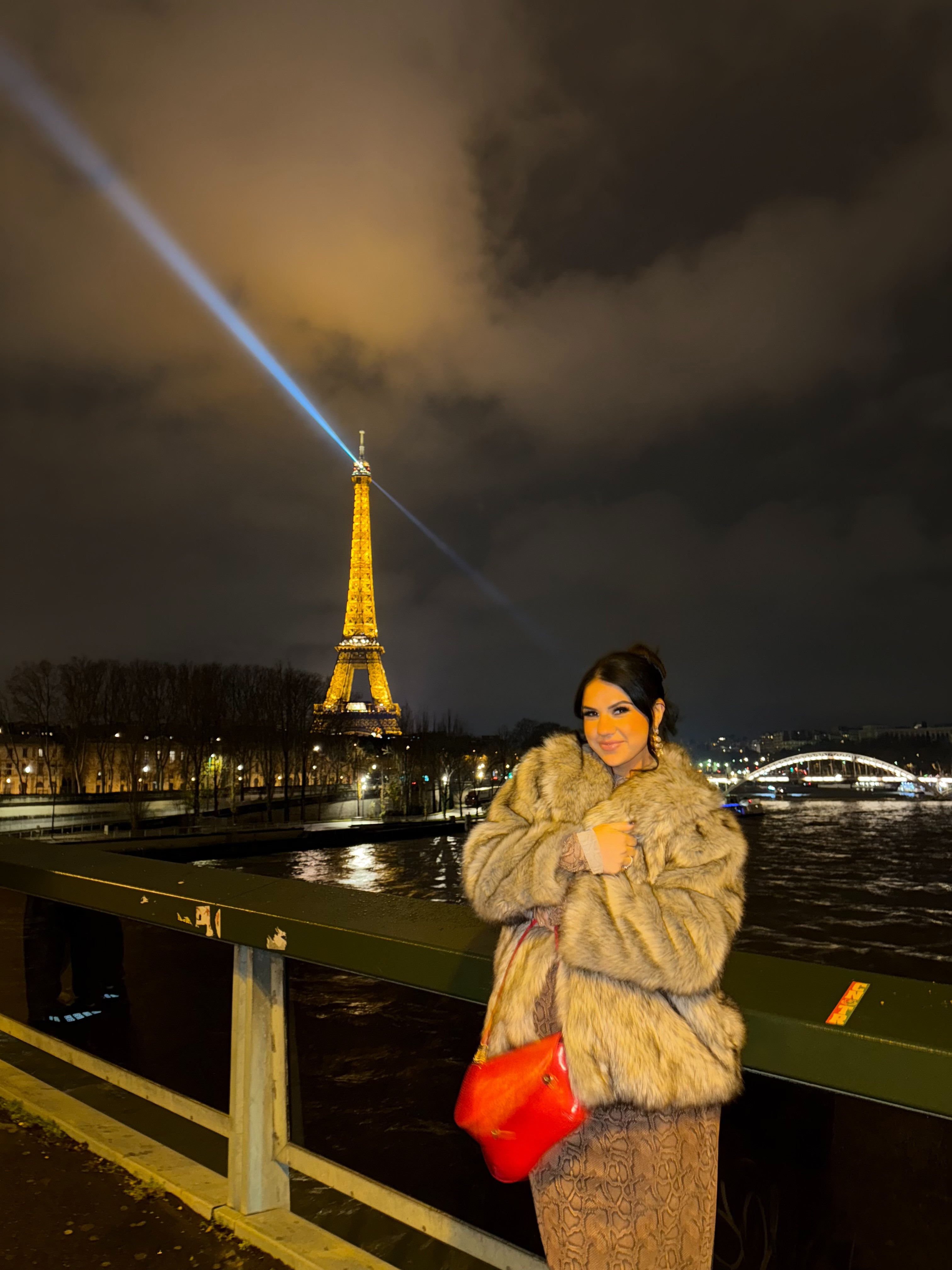 Bump friendly winter maternity dress // in Paris 🇫🇷

 bump friendly, maternity, maternity dress, bump friendly fashion, plaid dress, neutral dress, travel outfit ideas, fur coat, fur jacket, Caleigh Hardy 

 

#LTKHoliday #LTKBump #LTKFamily