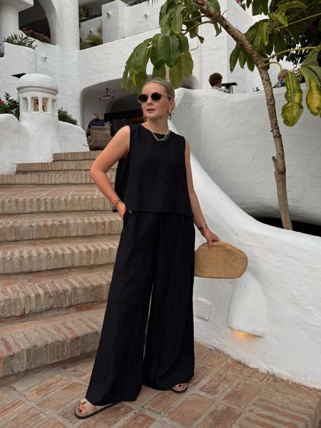 Holiday outfit 🕶️ black wide leg linen trousers with a matching boxy black linen top 
