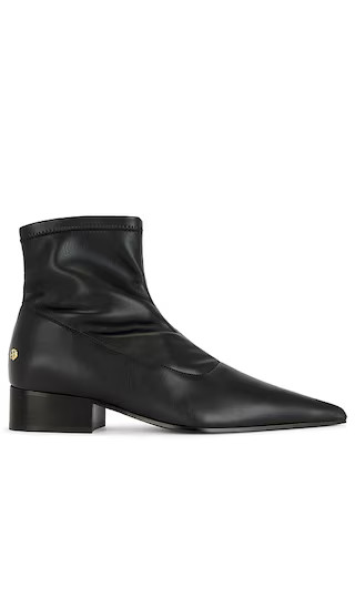 Hilda Boots in Black | Revolve Clothing (Global)