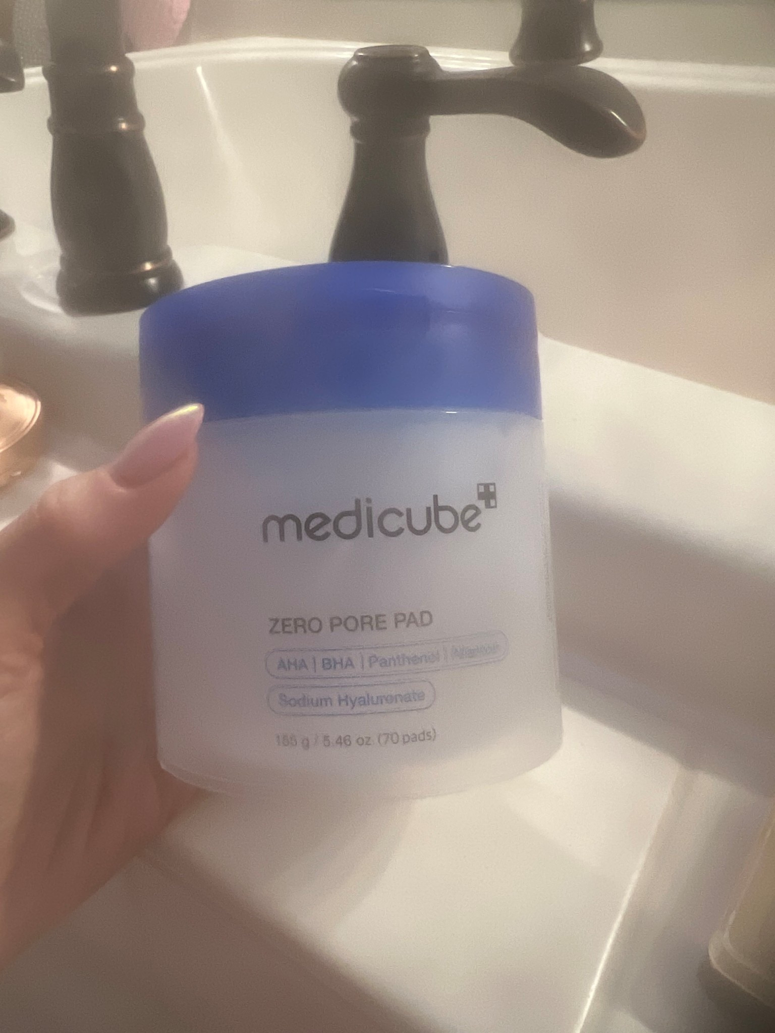 Viral Pore Pads 🌸🌸

#LTKBeauty #LTKmorningroutine #LTKselfcare