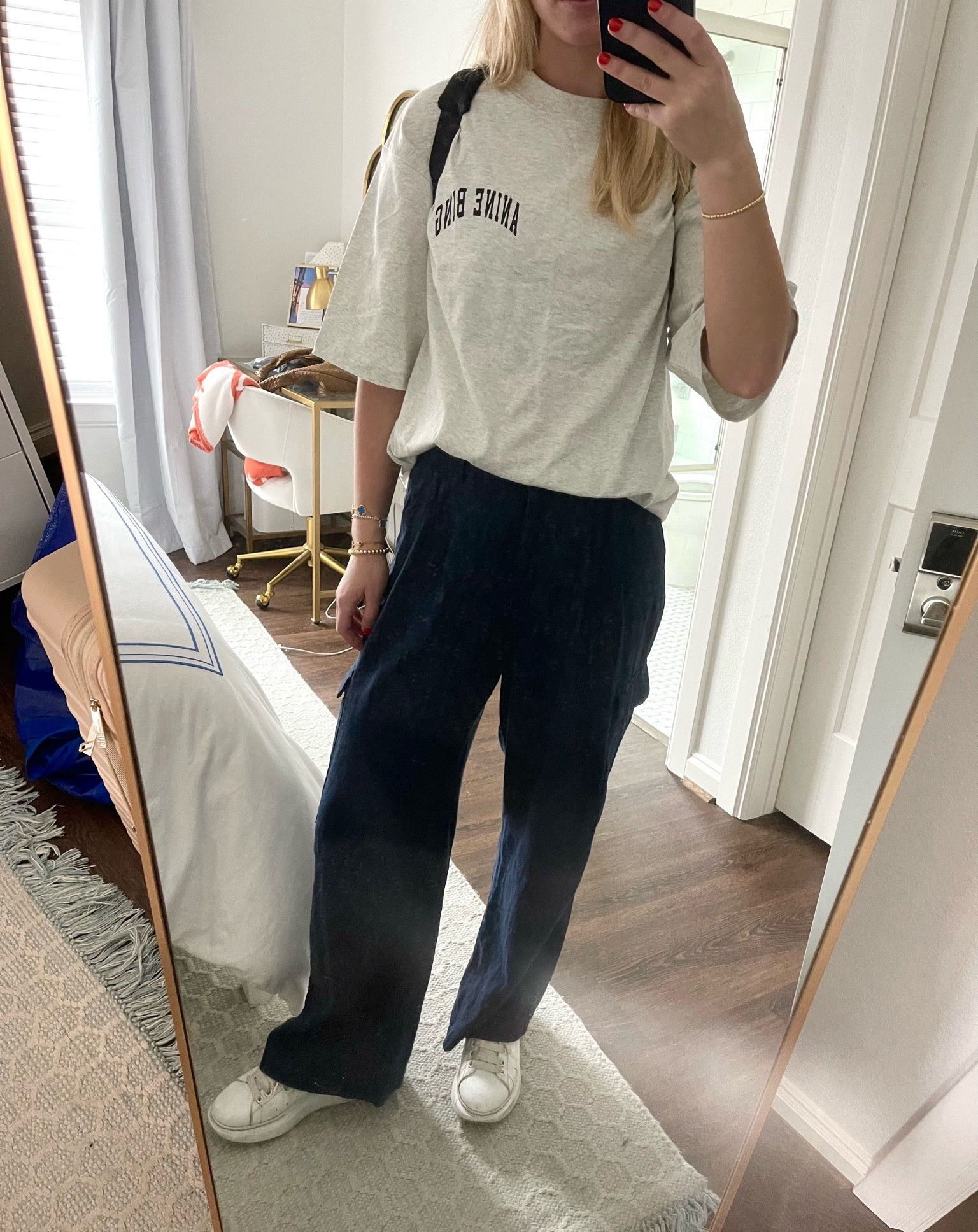 Casual cute class outfit 




Abercrombie
Gap
Linen pants
Cargo pants
Blue pants
Navy pants
High waisted pants
Beach pants 
White sneakers
Alexander McQueen
Anine bing
Graphic tshirt
Graphic tee
Comfy shirt
College
Class outfit
Short sleeve tee


#LTKstyletip #LTKU #LTKfindsunder100