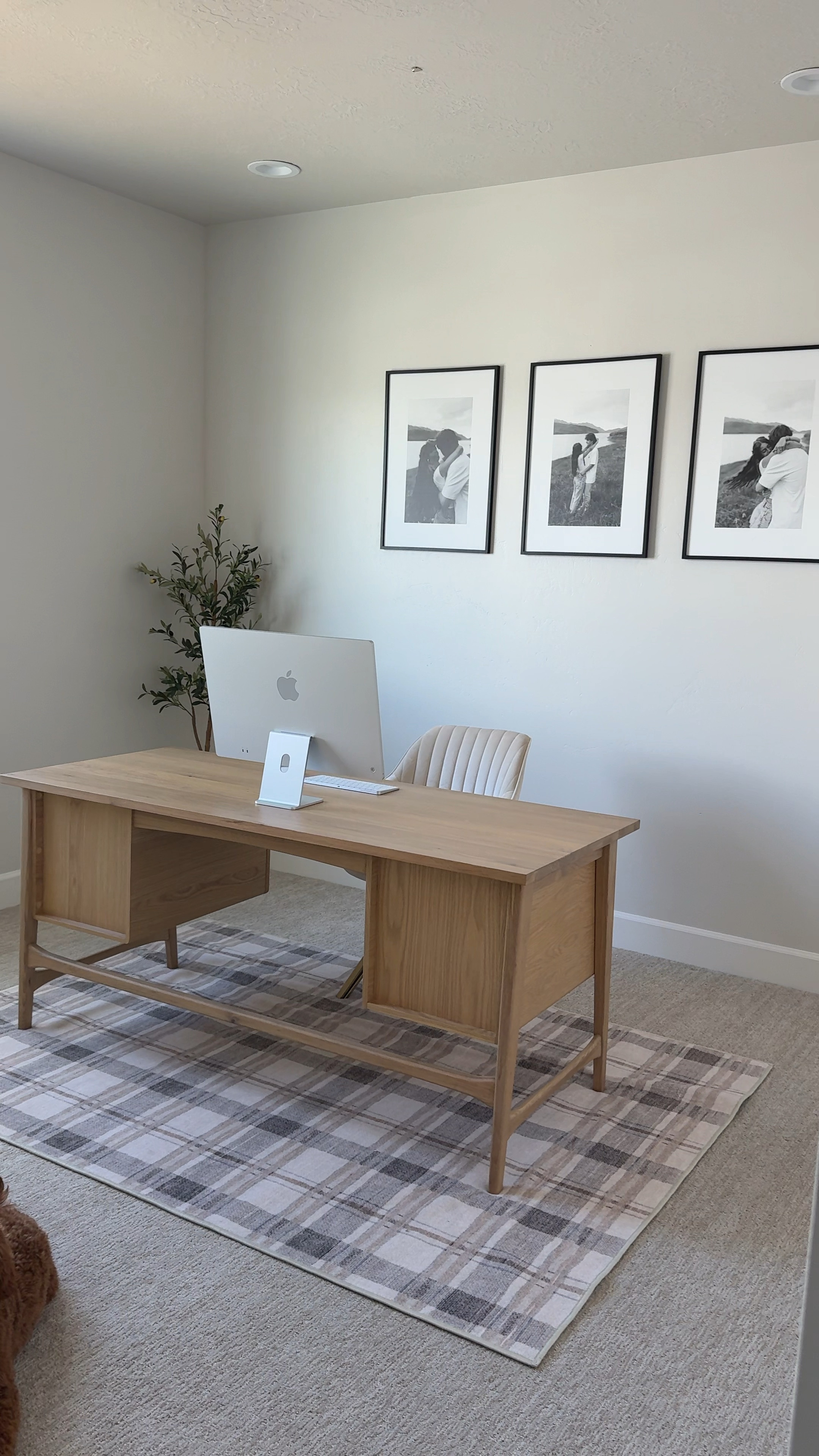 MY HOME OFFICE! the desk is from article!