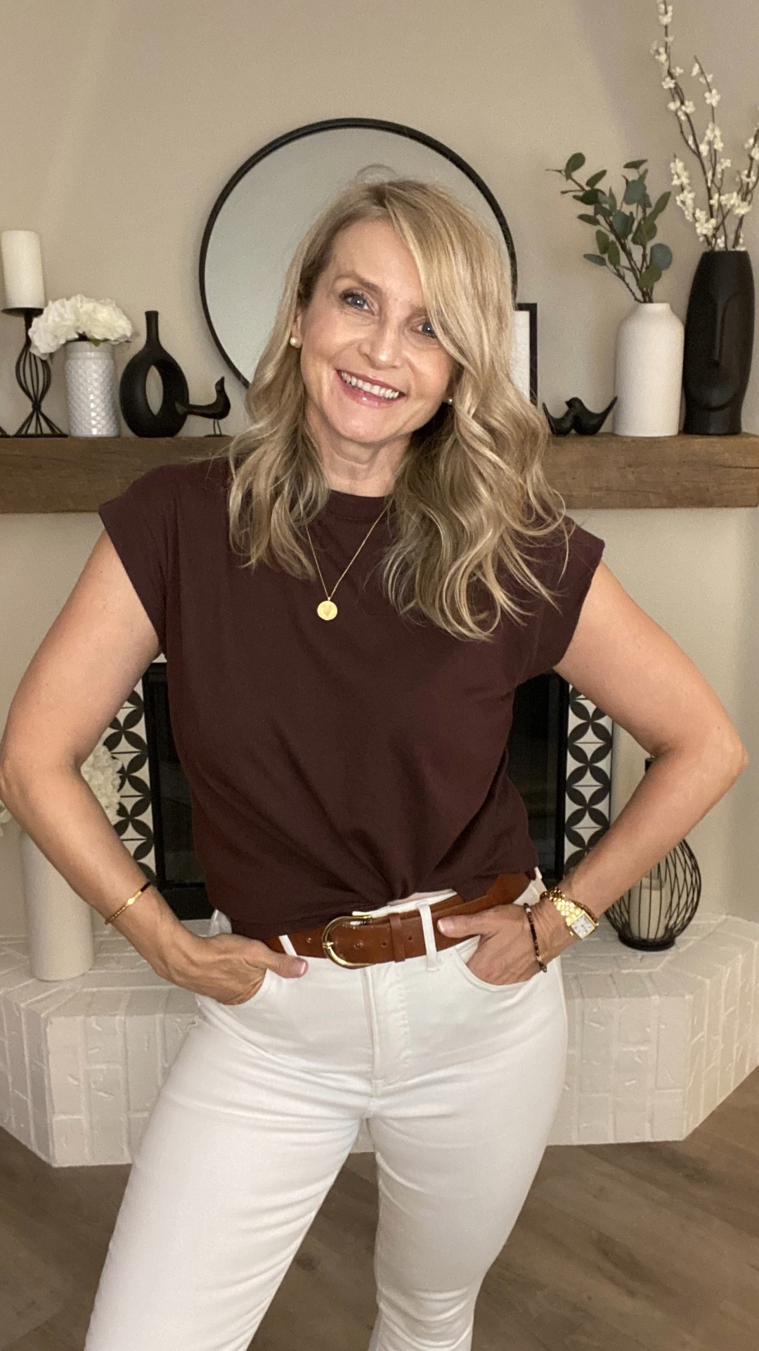 It doesn’t have to be complicated! Meet the white jeans and brown tee combo🤎

All and more are linked below ⬇️ Just scroll to “Shop my Pic” and make sure to hit “Follow” to get my curated styling pics. 😘


#LTKtransitionaloutfit #LTKfallstyleinspo #LTKfalloutfit #LTKautumnoutfit#LTKautumnvibes #LTKfalloutfits #LTKpumpkinpatchpictures#LTKover40style #LTKover50style #LTKfallfamilyphoto #LTKbrowntop #LTKwhitejeans

#LTKstyletip #LTKSeasonal #LTKunder50