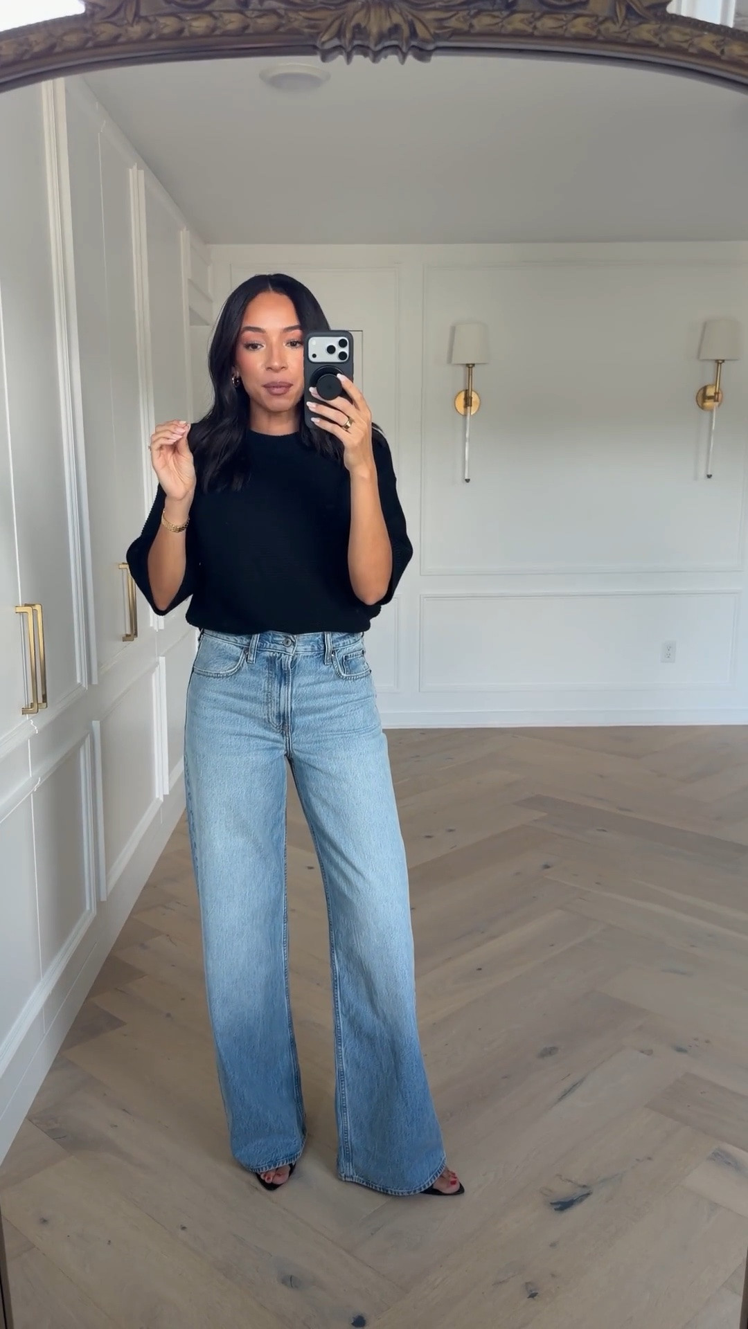 Wearing size 27 X-Long in wide leg jeans (I’m wearing heels and I’m 5’8”) and S sweater tee!

Abercrombie jeans

#LTKootd #LTKmomlife
