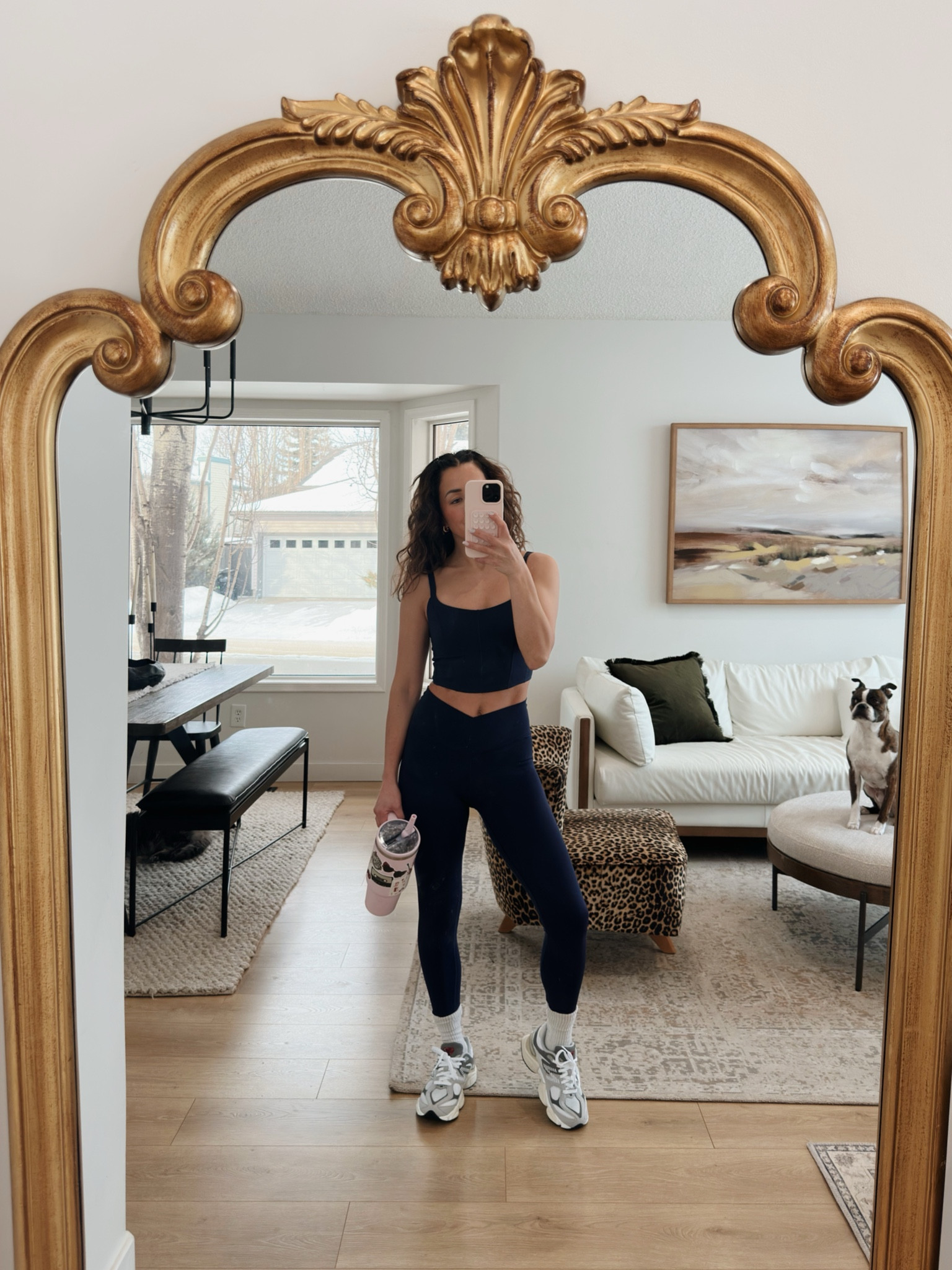 Don’t sleep on Aeries workout sets! So comfy & flattering. the cut on these leggings are perfection 💙✨ 

#LTKcanada #LTKfitness #LTKstyletip