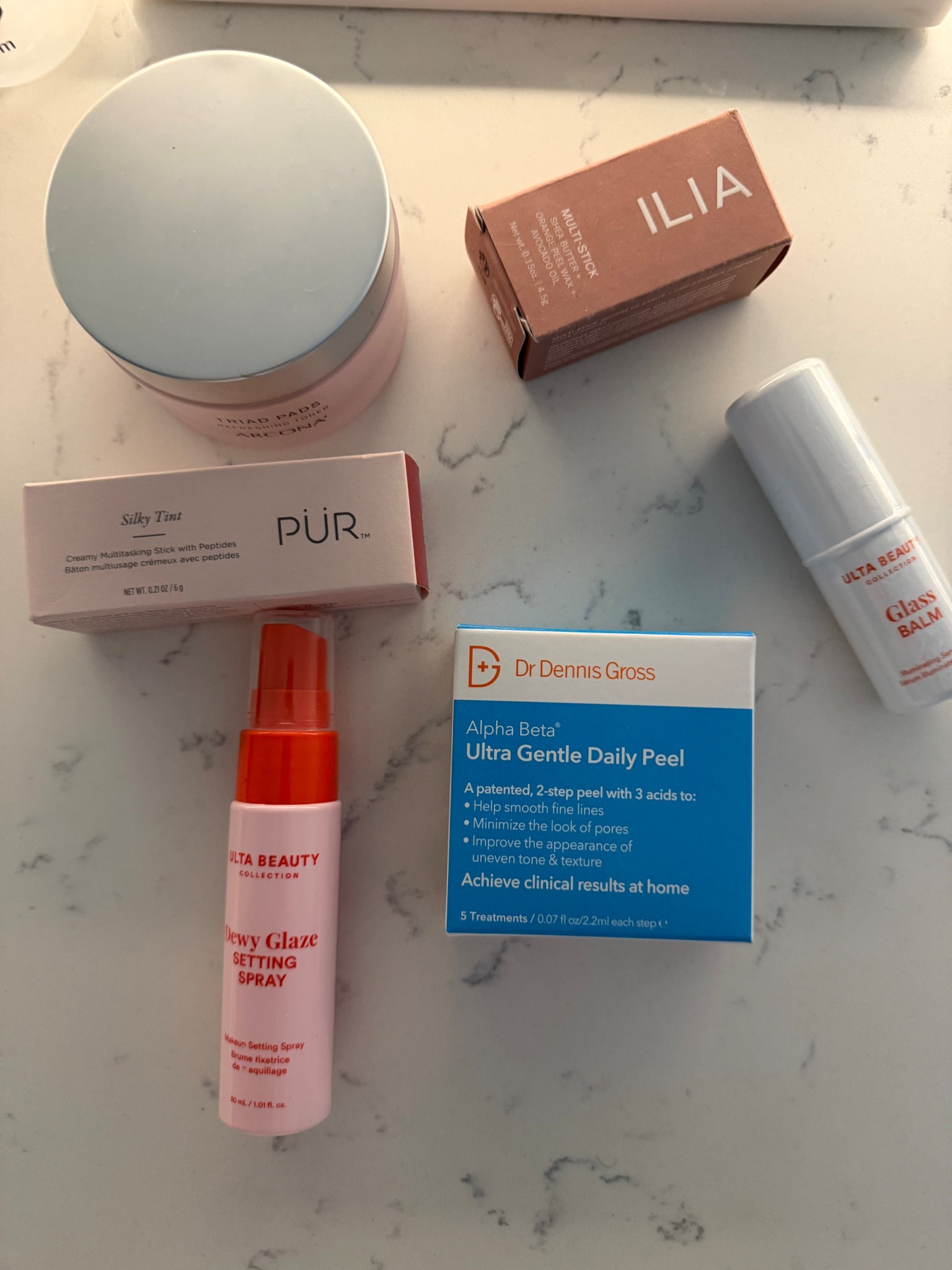 If you’ve asked what I actually use on a regular day — it’s this.

A gentle peel, dewy setting spray, gloss balm, and a few skin-loving staples that don’t feel overdone. Clean, simple, effective.

All linked in LTK.

#MinimalMakeup #EffortlessBeauty #LTKFinds
@ulta @amazonfindsandfashion 

#LTKOver40 #LTKselfcare #LTKBeauty