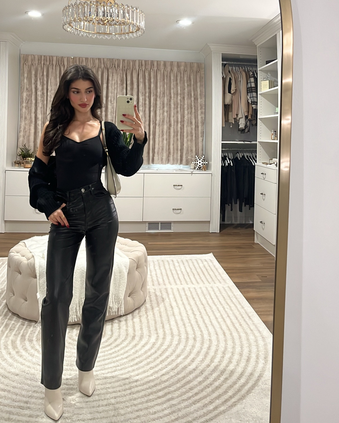 Date night outfit 🖤