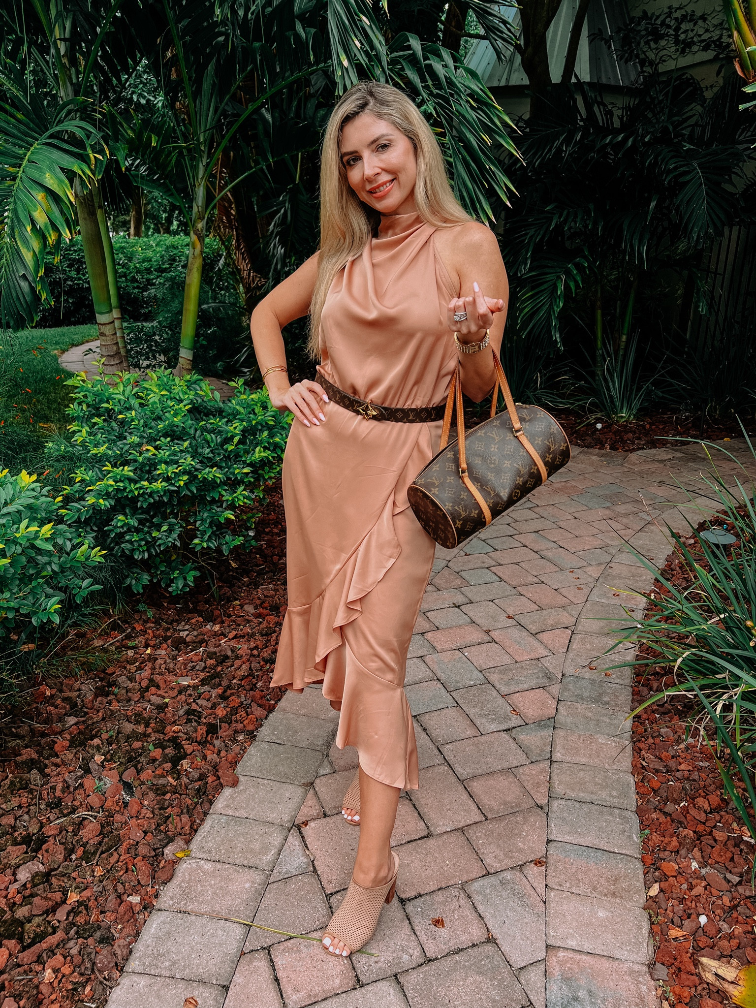 Perfect summer cocktail dress 🙌🏻