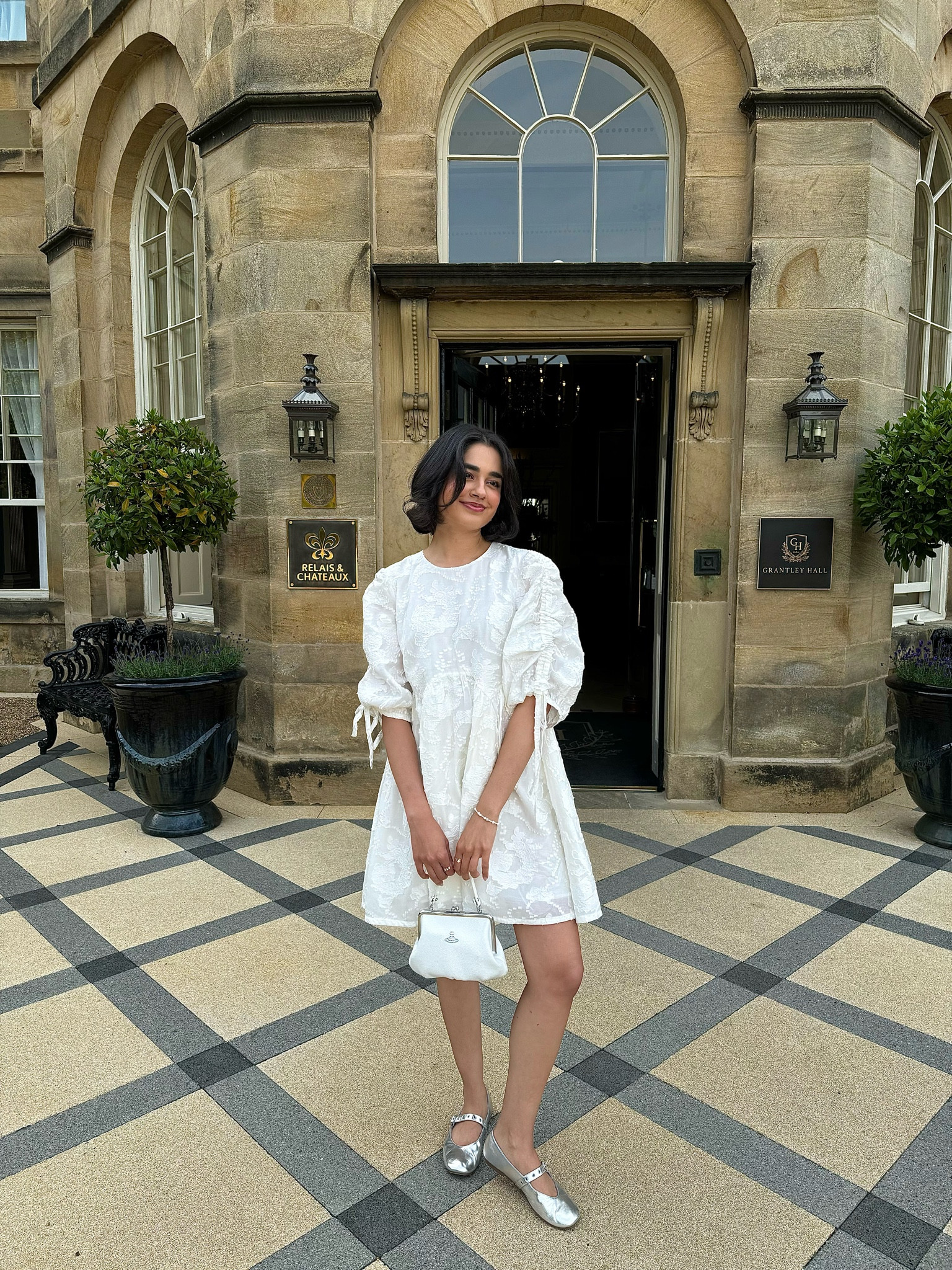 & Other Stories White Puff-Sleeve Mini Dress - Occasionwear - Coquette 

#LTKeurope #LTKsummer #LTKuk