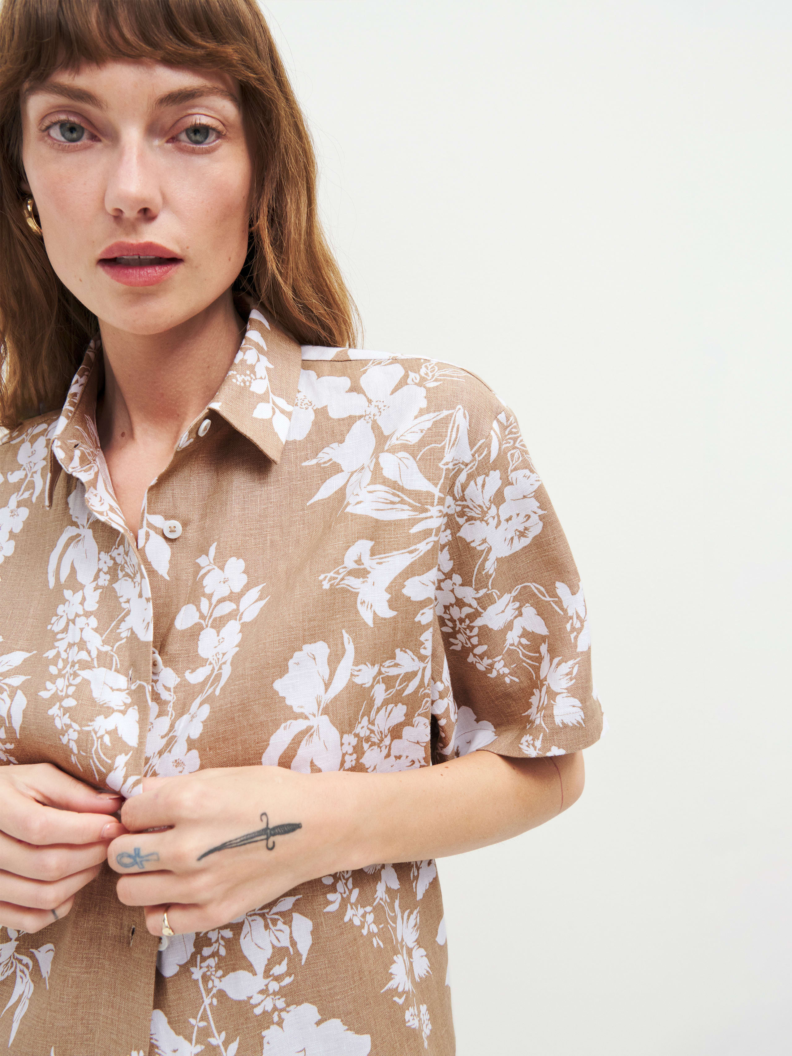 Gio Oversized Linen Shirt | Reformation (Global)