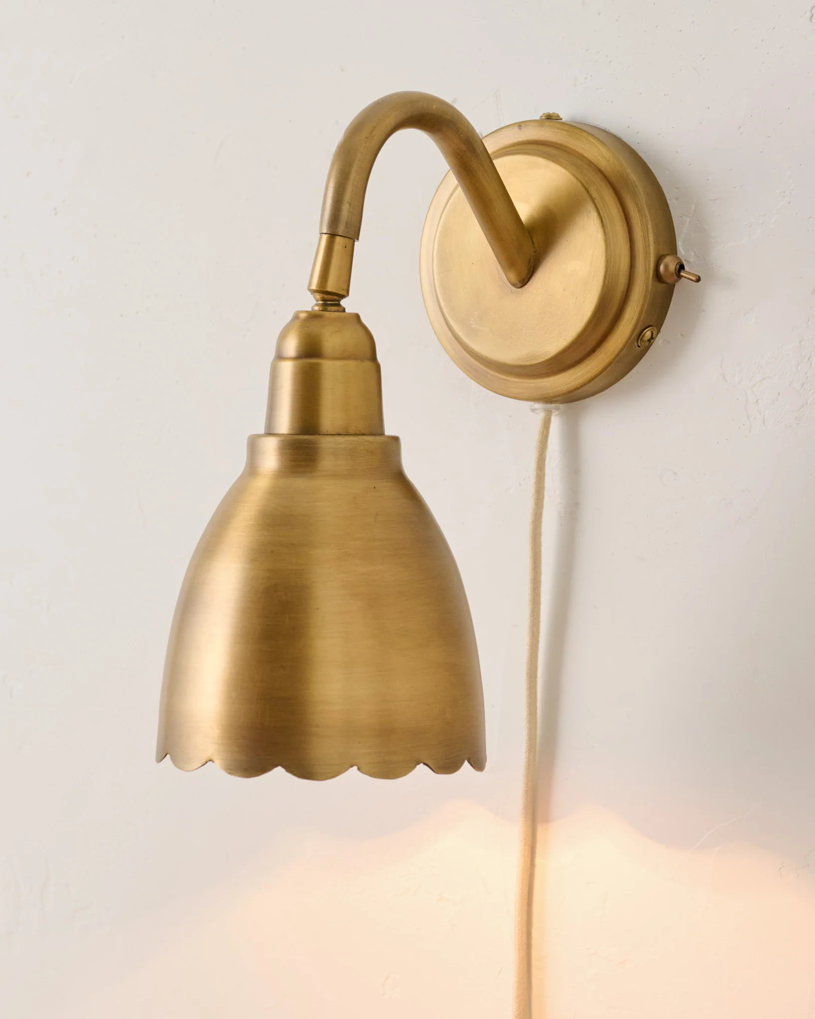 Louise Plug-in Sconce | Magnolia