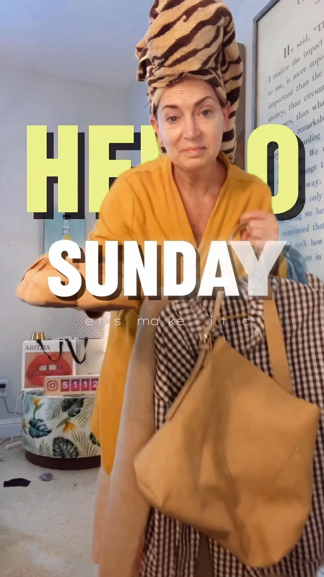 Sunday best, but make it comfortable 🤎⛪️
Mother Denim + the Amazon gingham top that is taking over Instagram right now (couldn’t resist — it’s that good).
Quince cozy cardigan on top, flat pointed-toe suede mules, and my Target x Amazon bag situation — easy, polished, real-life style.

Church → family lunch → a slow afternoon at home.
Getting dressed for your life counts ✨

Follow @ShopPixieCo for everyday style for grown women 💛
Shop my looks on LTK — just search ShopPixieCo.
#over50style
#midlifestyle
#styleover50
#fashionover50
#grownupstyle
#classicstyle
#cozychic
#everydayoutfits
#sundaystyle
#churchoutfit
#falloutfits
#winteroutfits
#motherdenim
#amazonfashionfinds
#amazonstyle
#amazoninfluencer
#quincefinds
#neutralstyle
#polishedcasual
#casualchicstyle
#ltkstyle
#ltkfashion
#ltkover50
#getdressedover50
#realoutfits
#everydaystyleinspo
#shoppixieco


#LTKSeasonal #LTKStyleTip #LTKOver40