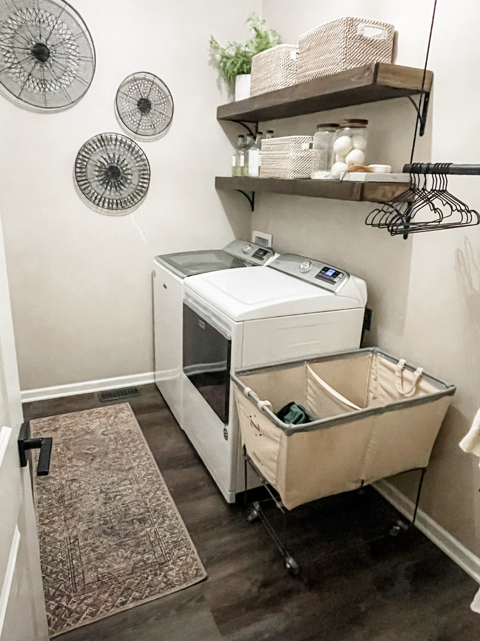 Laundry room | decor

Washer, dryer, shelves, storage, Etsy finds, hangers, rug, runner, wall decor, laundry basket, glass jar, detergent, marble tray, wooden spoon, basket, crate & barrel

#LTKHome #LTKFamily #LTKStyleTip