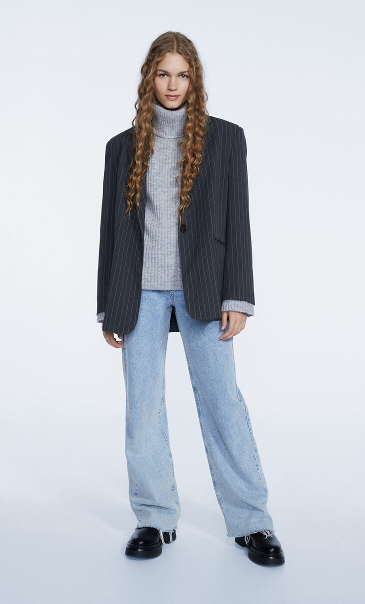 Straight-Fit-Jeans mit asymmetrischem Bund - Mode für Damen | Stradivarius Deutschland | Stradivarius DE