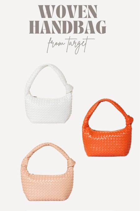 These handbags are so fun for summer! 