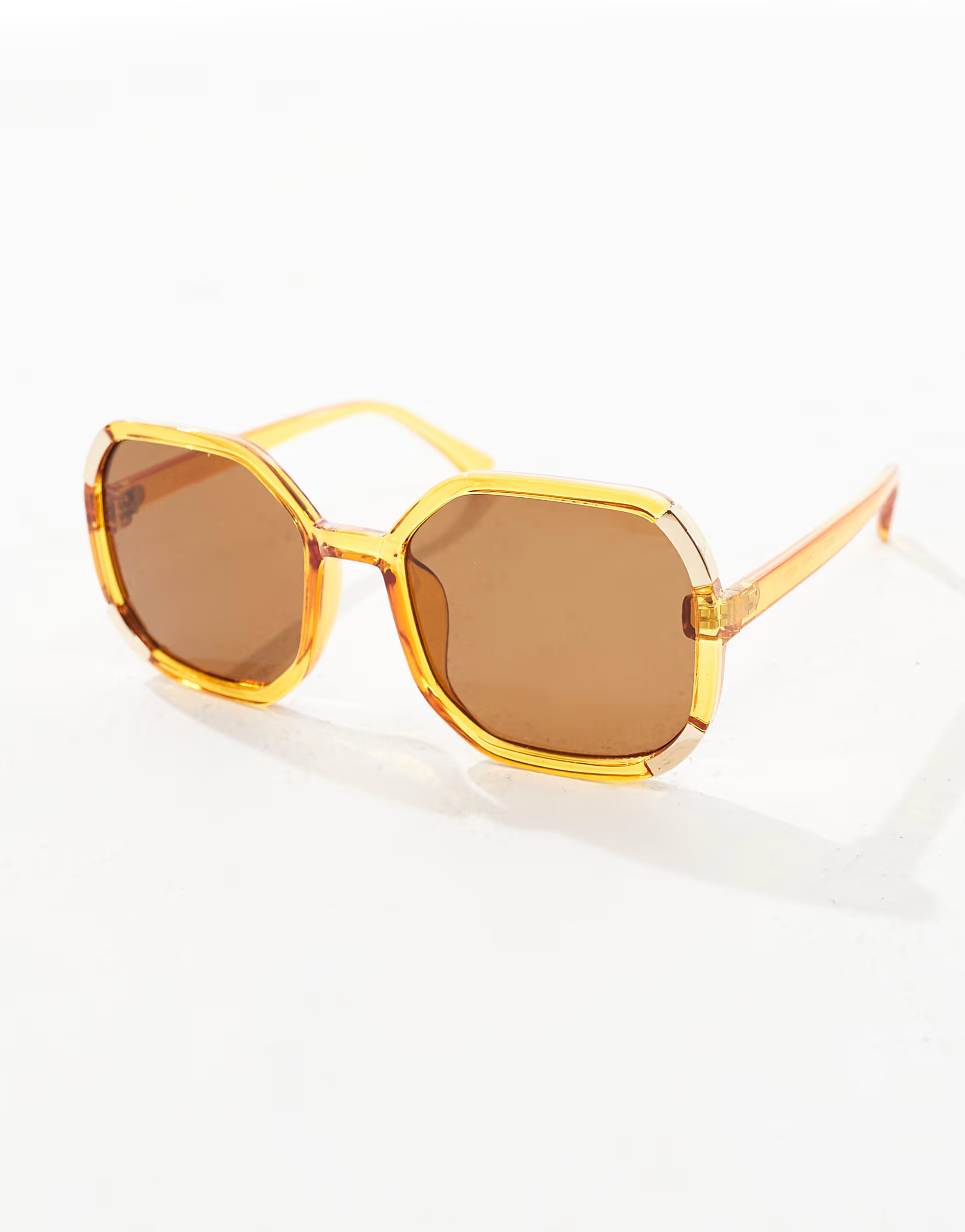 AJ Morgan oversized round sunglasses in gold and brown | ASOS (Global)