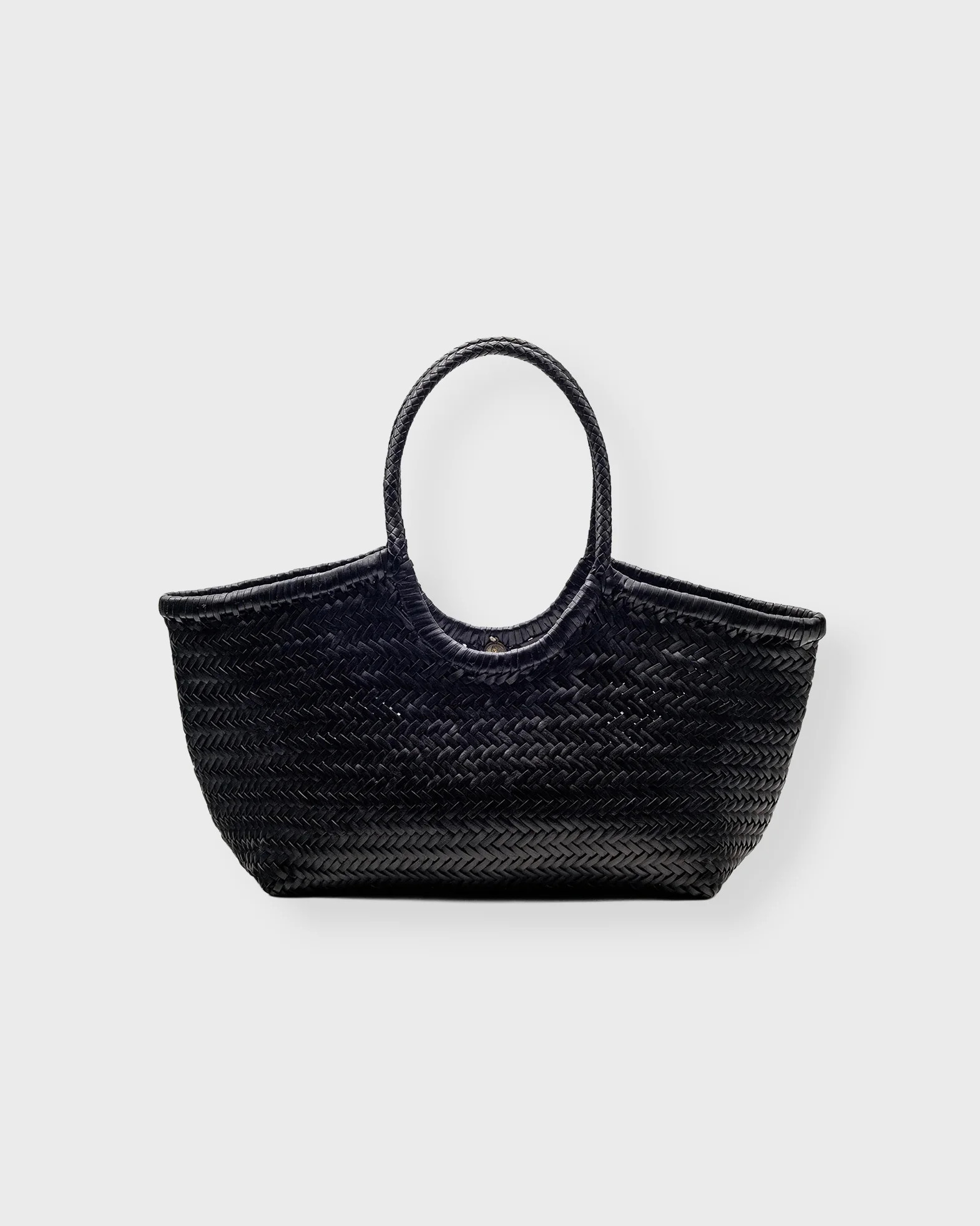 Dragon Diffusion Bag Nantucket basket Black ONESIZE | WAKAKUU