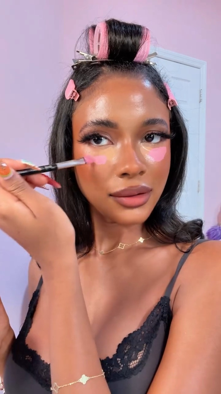 pink undereye tutorial refresher for anyone who needs it 🩷🫶🏽!!

original cream blush in the video from @givemeglowcosmetics has since been discontinued

#makeup #beauty #pinkblush #pinkundereye