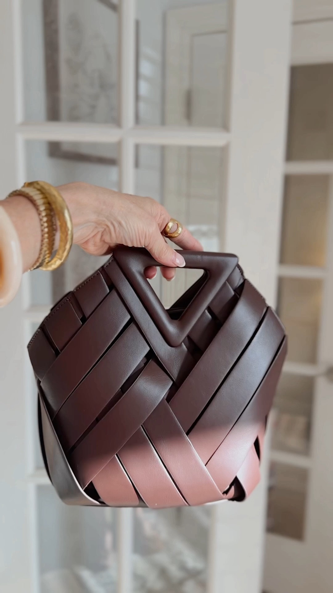 I’d been eyeing this chocolate brown bag for a while. Love the woven texture detail so much. 🤩 @Lulus 

Fall outfits women, fall handbags, fall accessories

#LTKootd #LTKOver40 #LTKgrwm