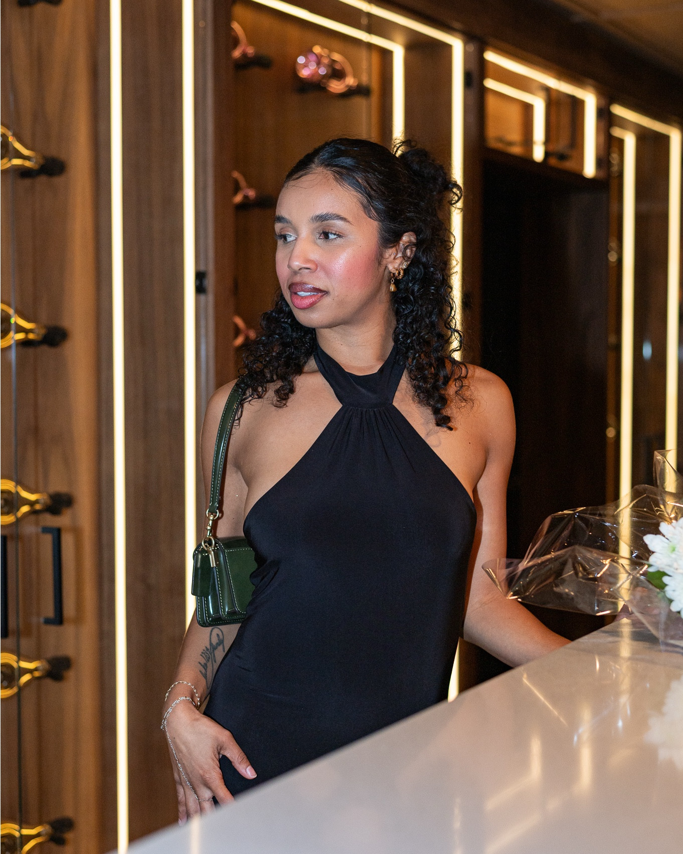 29 and fine :) #fashionnova 