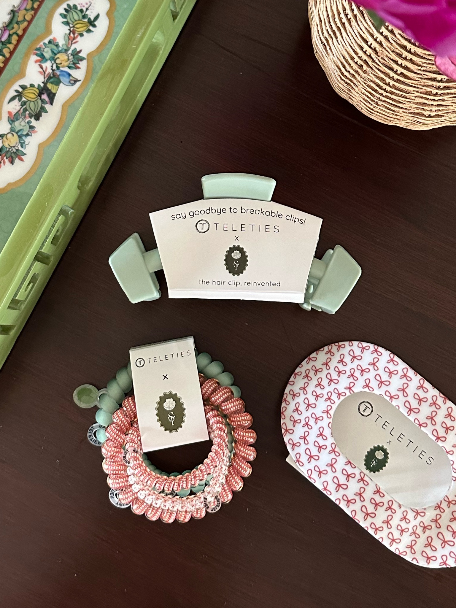 Sarah Tucker x Teleties! The absolute best clips and hair ties. I’m usually wearing one or the other every single day!

#LTKFindsUnder50 #LTKHoliday #LTKGiftGuide