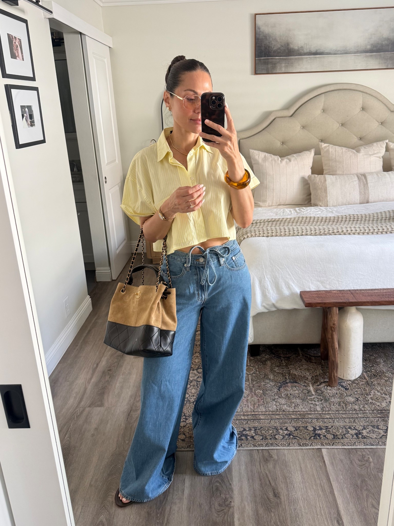 Spring casual OOTD💛
These Levi’s ultra baggy jeans have got to be some of my most fav jeans. 

#LTKootd #LTKgrwm #LTKOver40