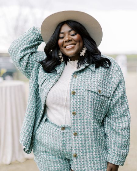 Farm day slay🐓💐

Size 2X/20 in tweed set 

Plus Size Fashion, Tweed Outfit, Coastal Cowgirl, western outfit inspo, spring, summer, tweed trend, trending outfits, farm girl, vacation style guide

#LTKfindsunder100 #LTKplussize #LTKfindsunder50