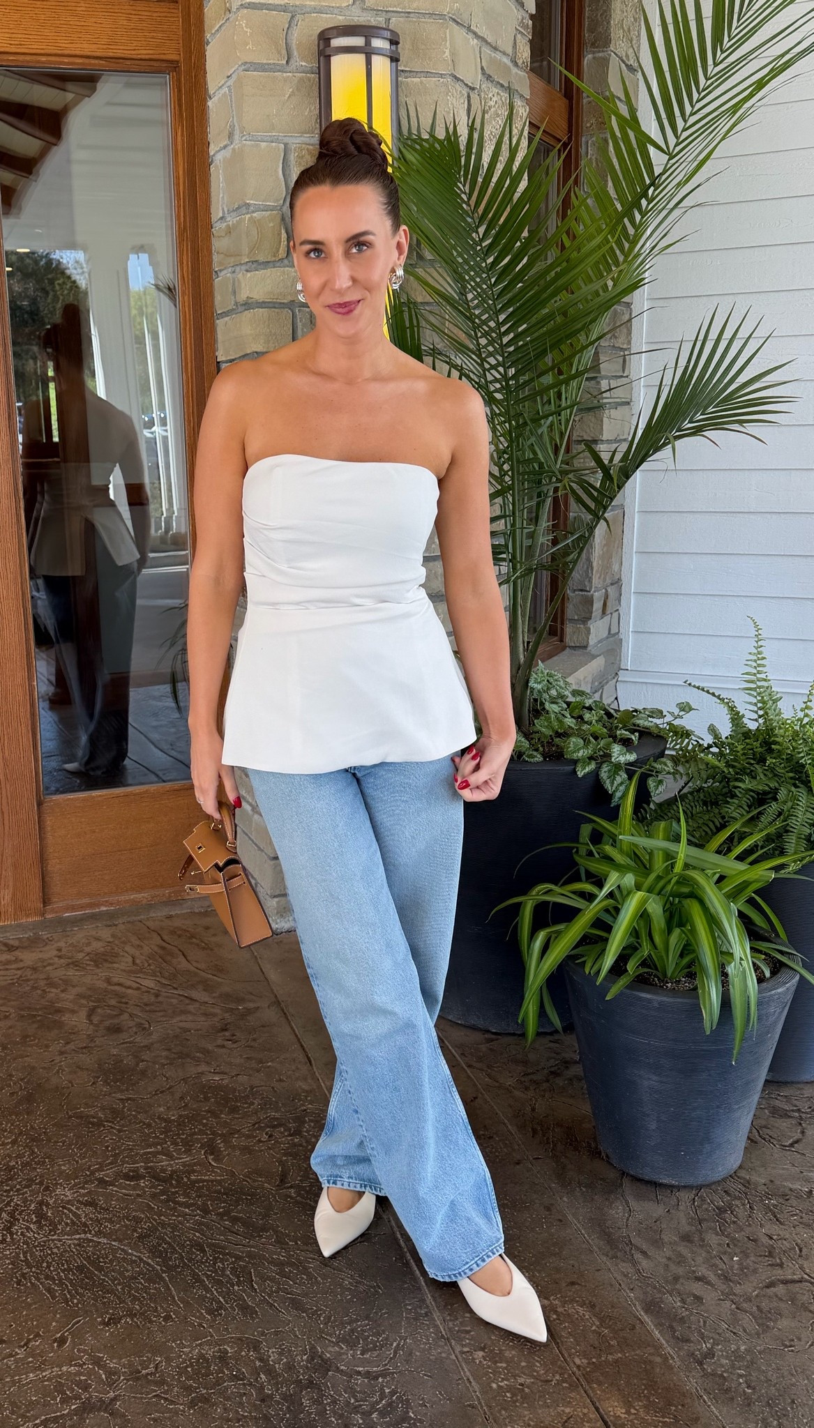 simple but chic brunch outfit 🥂 

Top: 8
Denim: 27
sunglasses: TJMaxx
Purse: Avona Paris

#LTKootd #LTKSeasonal #LTKMothersDay