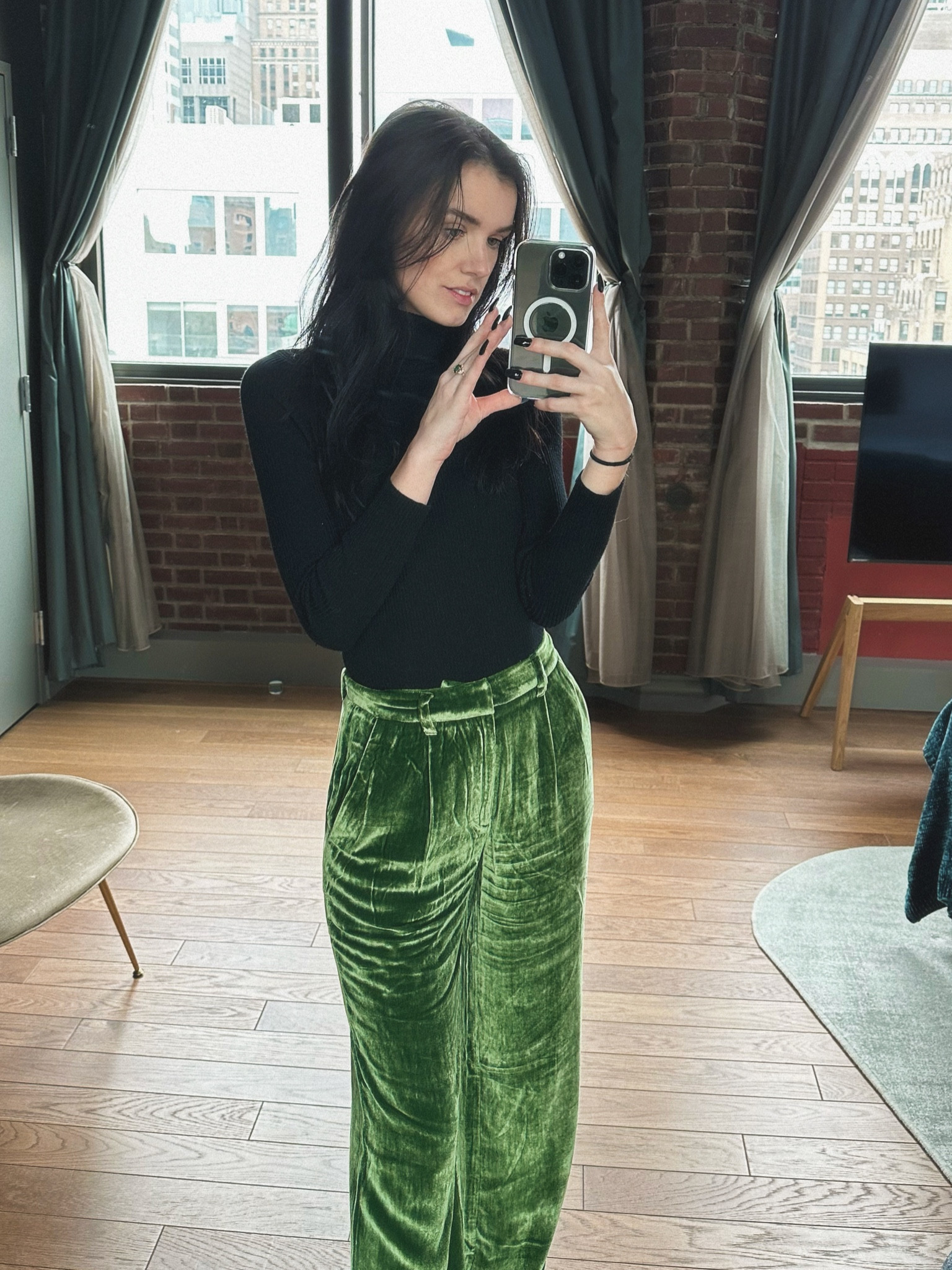 NYC Shopping Outfit 🍀

#LTKFindsUnder100 #LTKSeasonal #LTKFindsUnder50