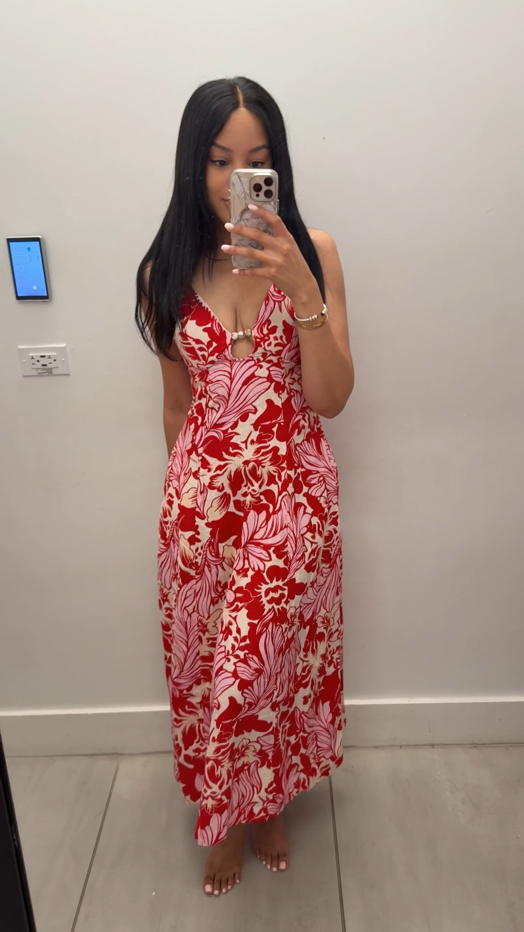 25% OFF everything Abercrombie ends today 😍❤️ wearing XS in Beaded Midi Dress

Linen blend dress, Abercrombie dress, midi dress, dress with pockets, beaded dress, resortwear, vacation dress, tropical, summer dress, floral dress 

#LTKSummerEdit #LTKFindsUnder100 #LTKSaleAlert