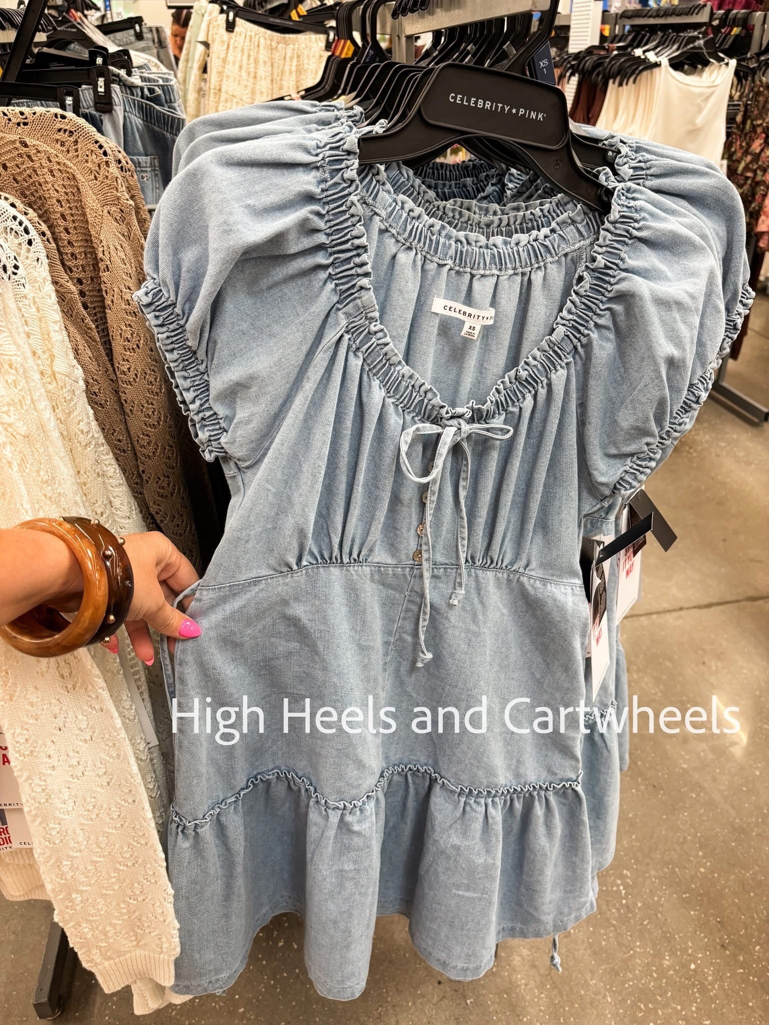 Have a country concert coming up? Because this is cute!