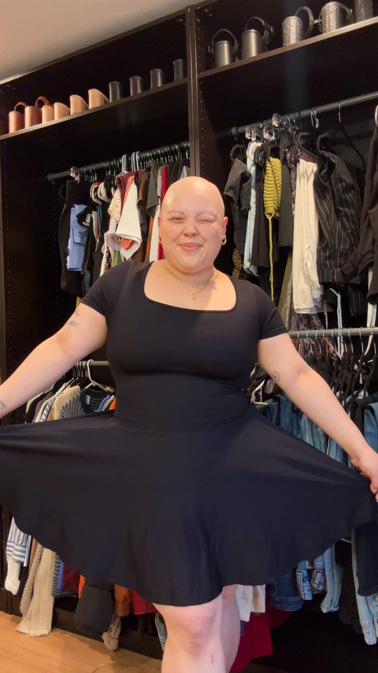 wearing an XL in the affordable option and a 2X in the original! 🫶🏼

#LTKPlusSize #LTKFindsUnder100 #LTKActive